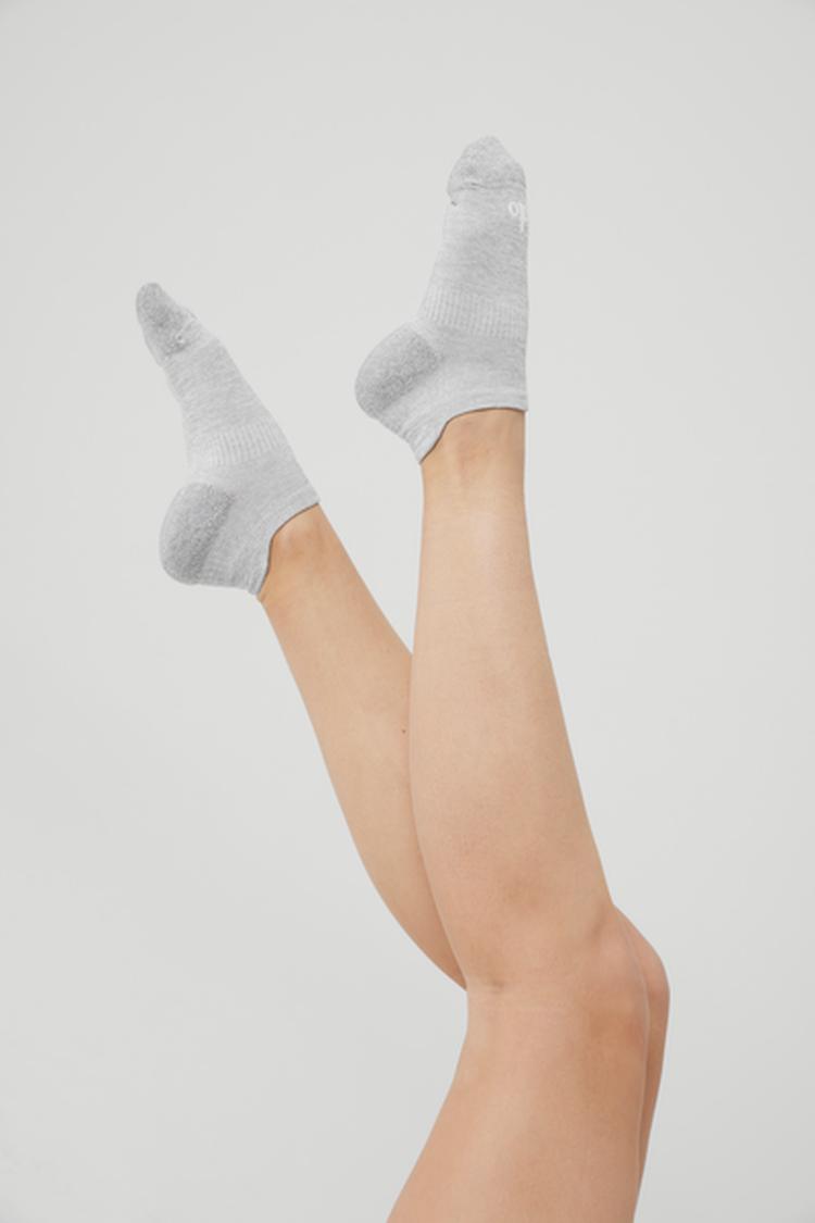 WOMEN'S PERFORMANCE TAB SOCK