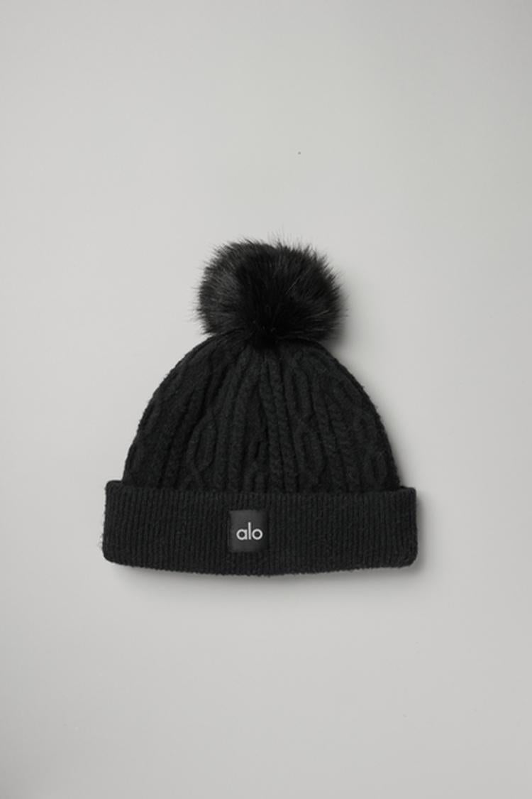 CABLE KNIT BEANIE