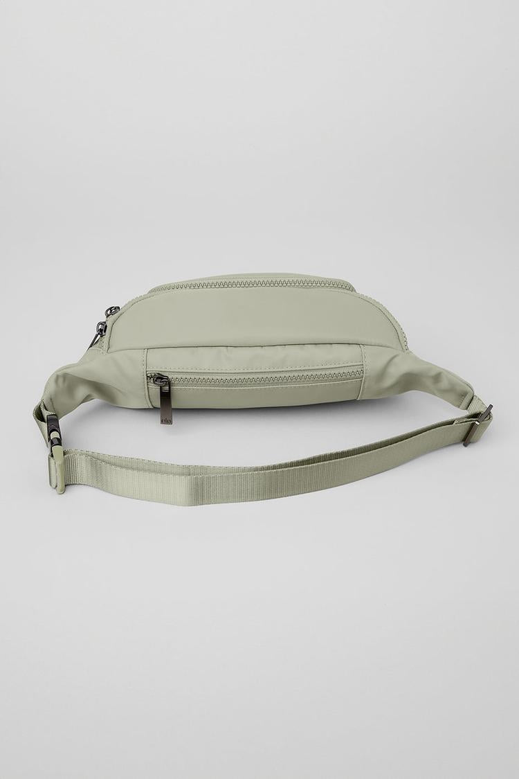 EXPLORER FANNY PACK