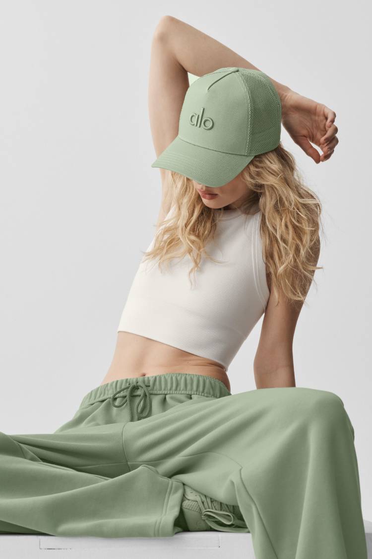 DISTRICT TRUCKER HAT
