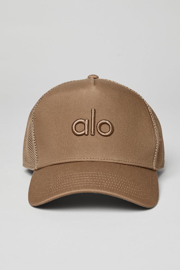 DISTRICT TRUCKER HAT