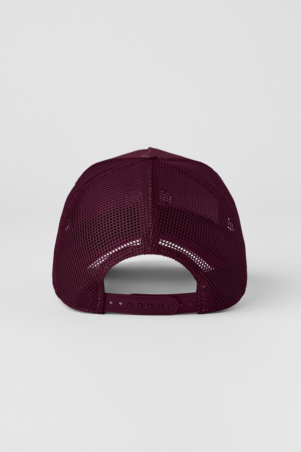 DISTRICT TRUCKER HAT