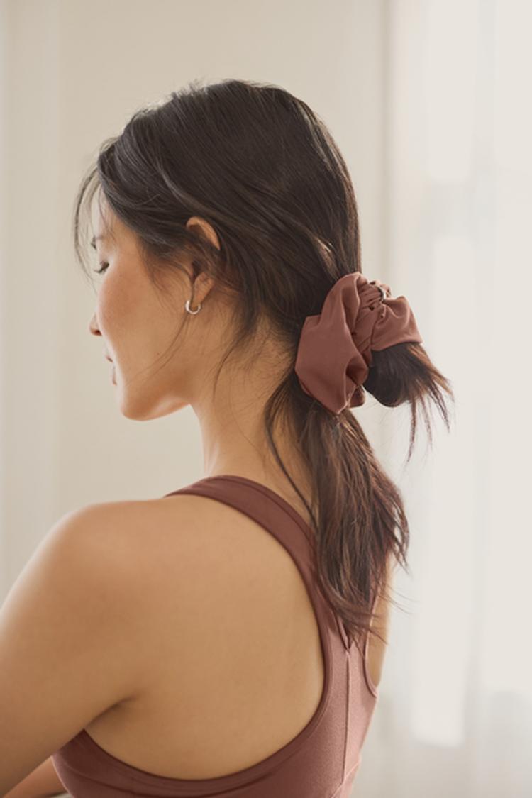 BEAD IT OVERSIZED SCRUNCHIE