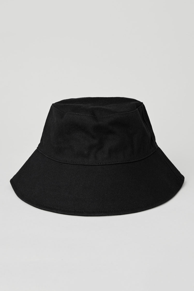 WEEKENDER BUCKET HAT