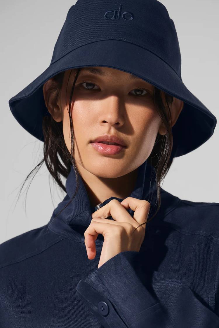 WEEKENDER BUCKET HAT
