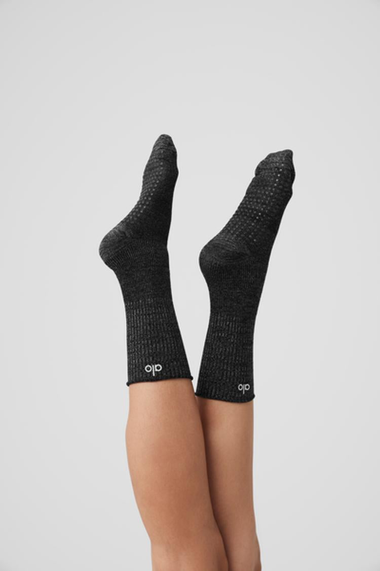 GLITZ AND GLAM GRIP SOCKS