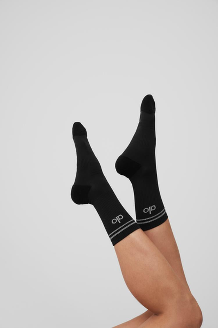 UNISEX HALF-CREW PERFORMANCE SOCK