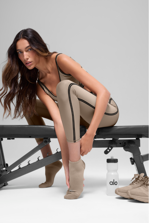 UNISEX PERFORMANCE TAB SOCK