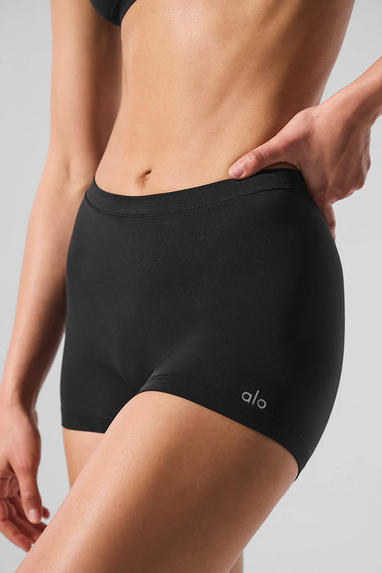 SHEER GLOW BOYSHORT