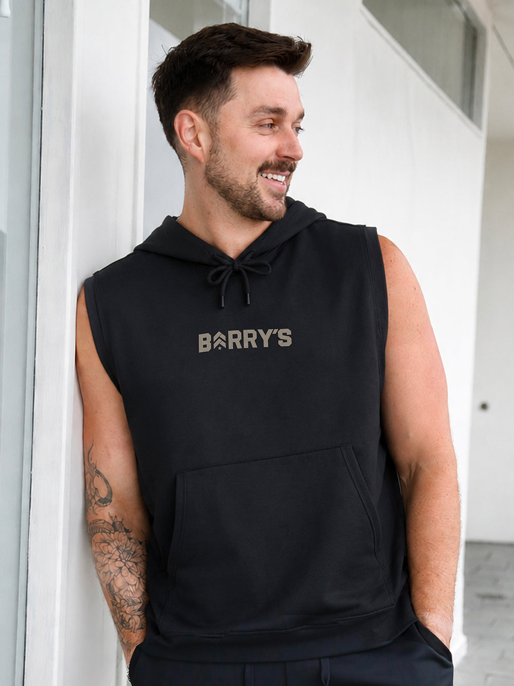 LULULEMON BLACK WARM-UP SLEEVELESS GYM HOODIE