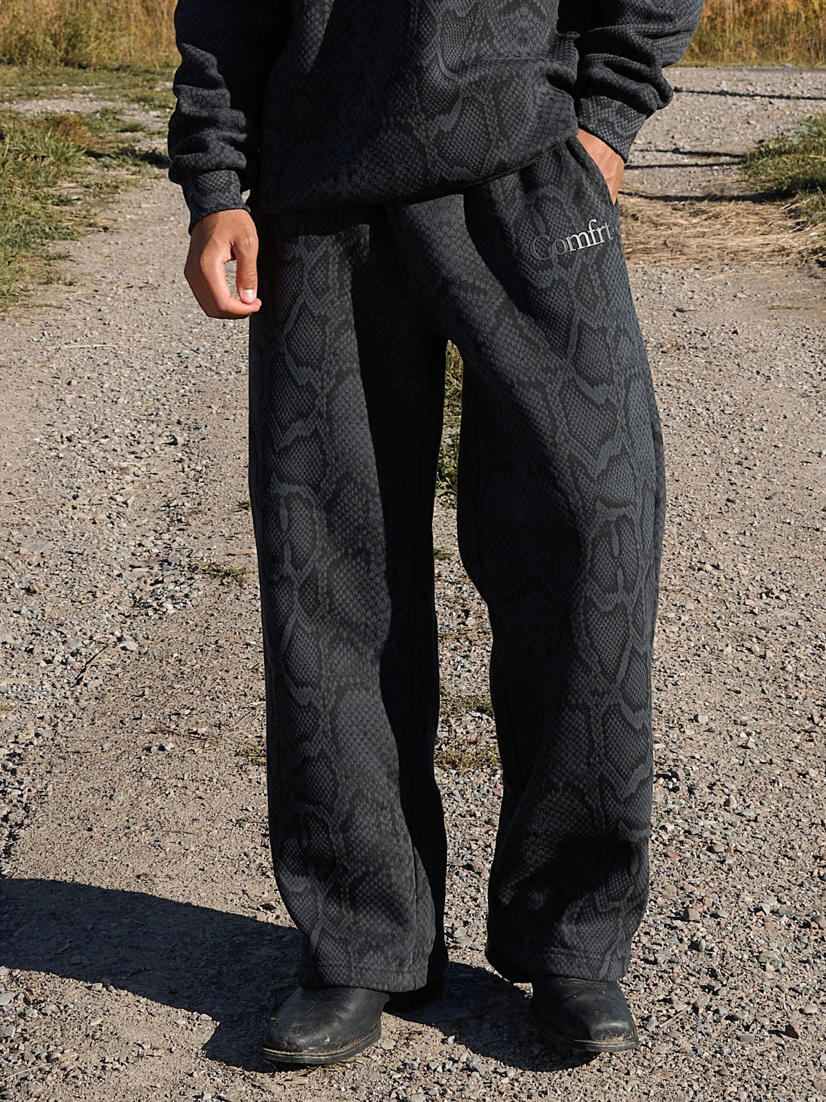 Minimalist Straight Leg Sweatpants