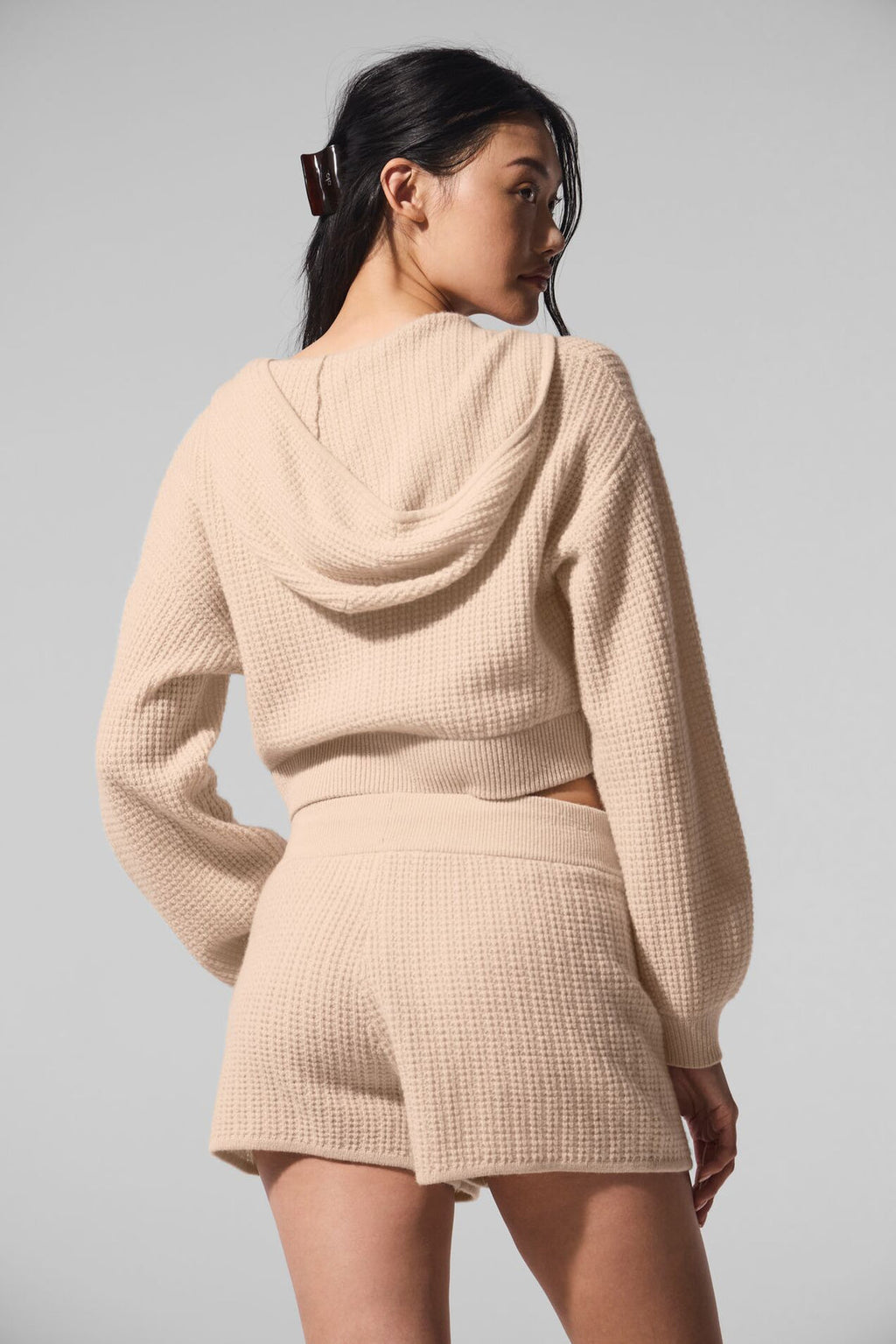 Sudadera con capucha y cremallera completa de cachemira y felpa con diseño de gofre - Macadamia Blush