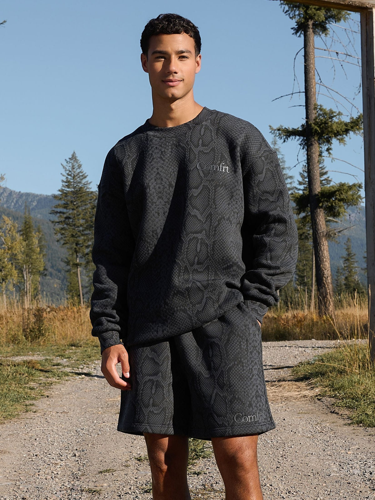 Minimalist 7" Shorts