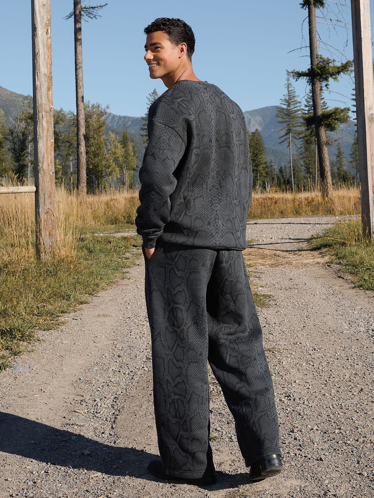 Minimalist Straight Leg Sweatpants