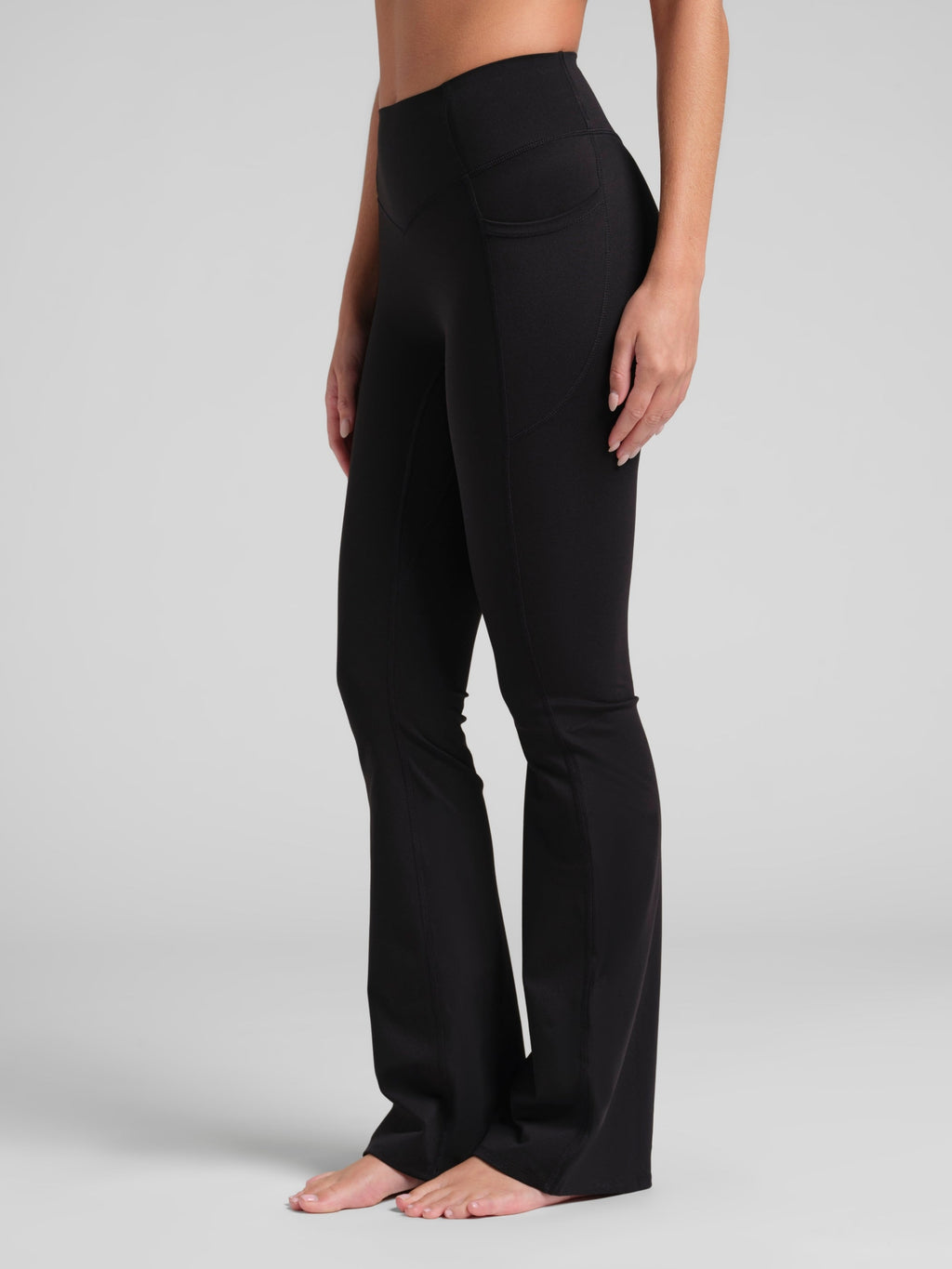ComfrtCore™ 2.0 Sculpt High-Waist Flare Legging