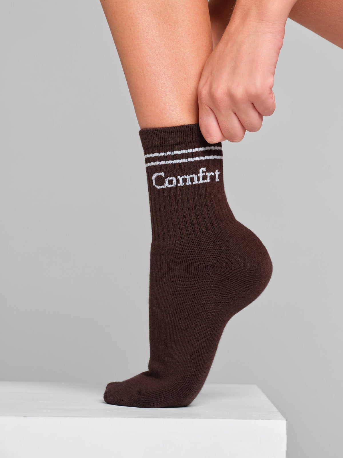 Stripe Trim Ankle Socks