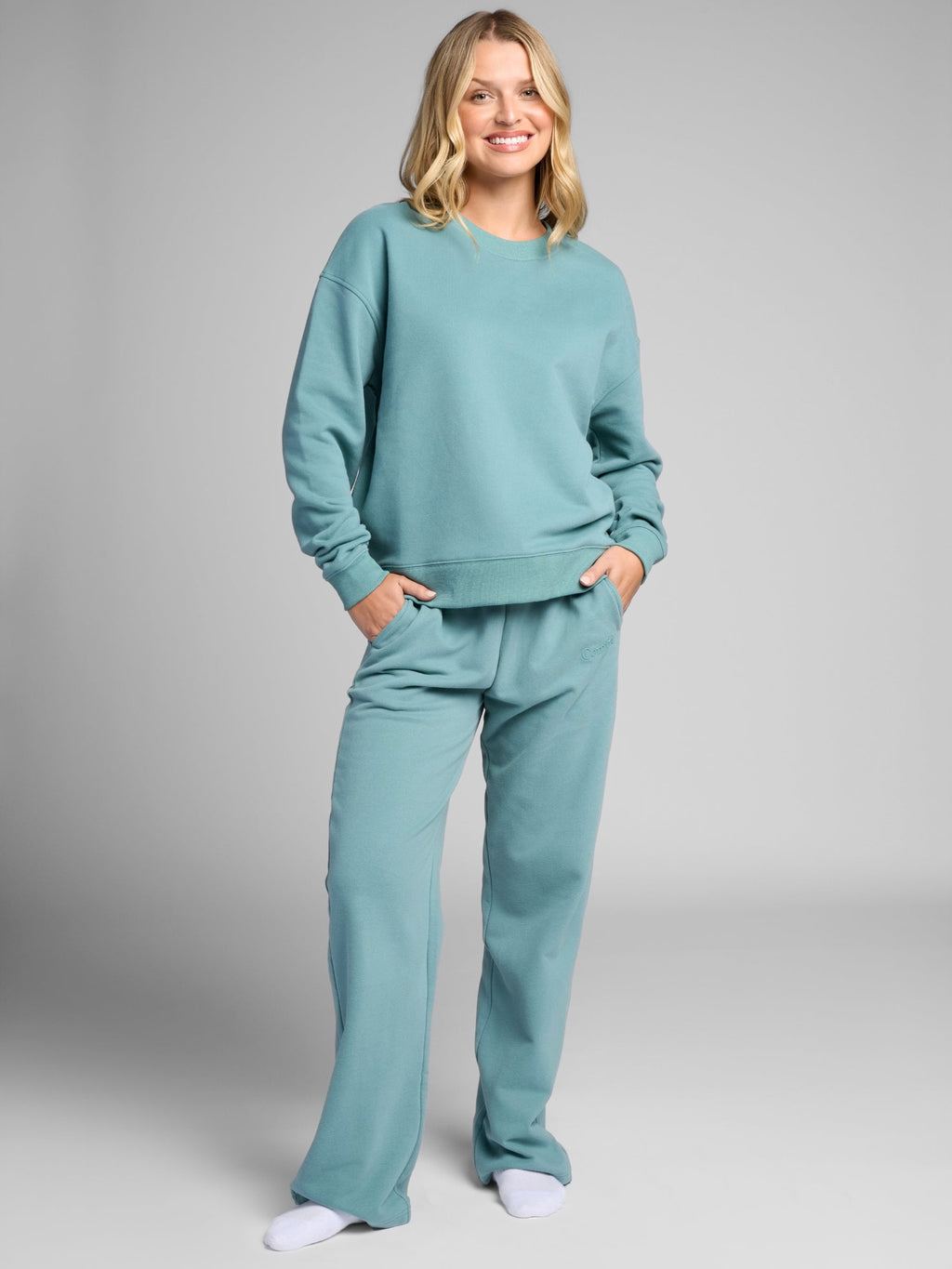 Halo Lightweight Crop Crew - Pre Order