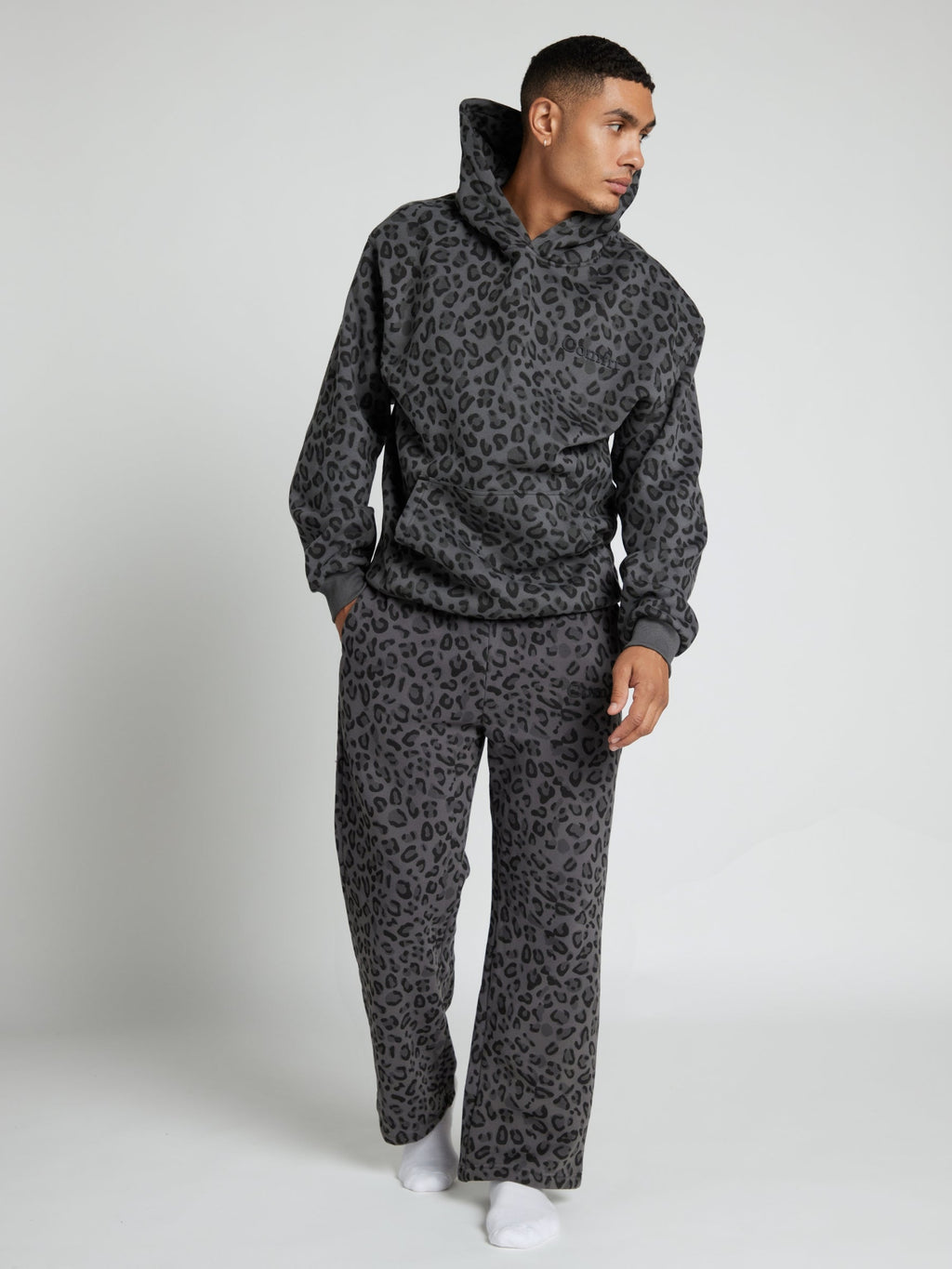 Minimalist Straight Leg Sweatpants
