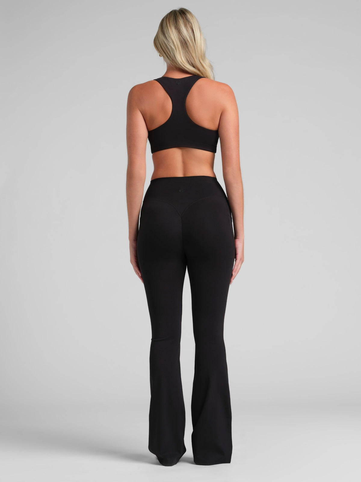 ComfrtCore™ 2.0 Sculpt High-Waist Flare Legging