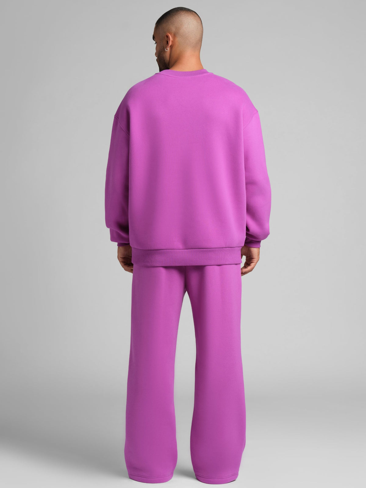 Minimalist Straight Leg Sweatpants – Short