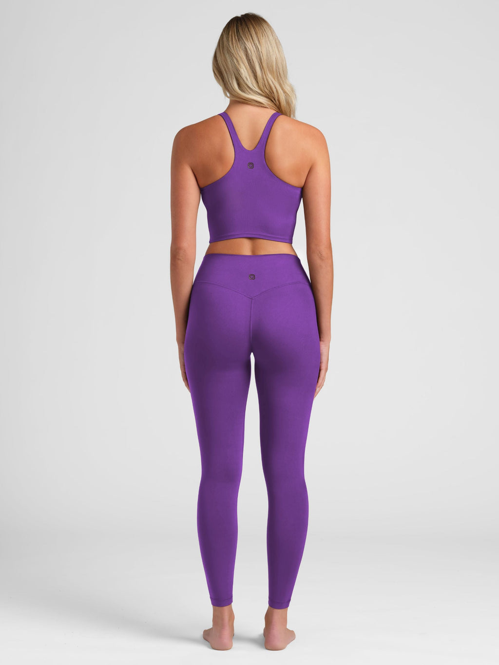 ComfrtCore™ V-Neck Crop Tank