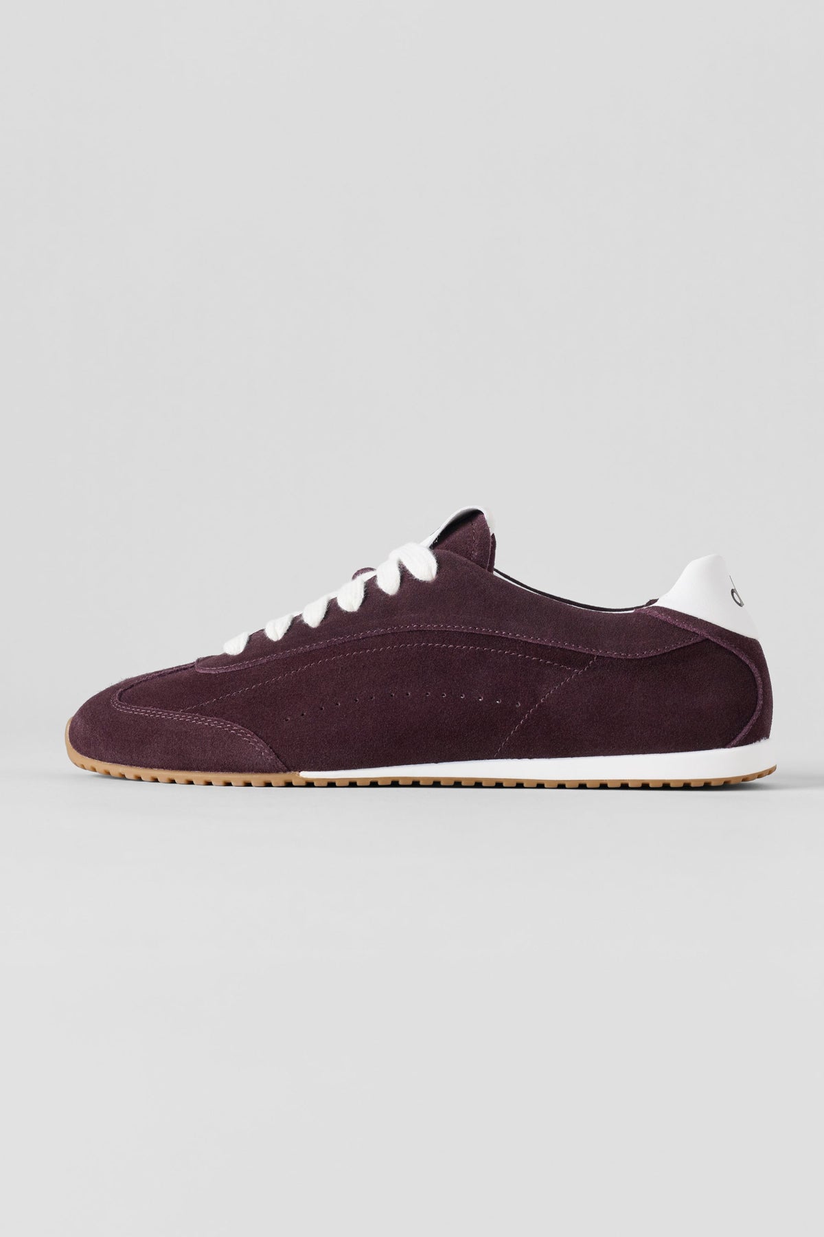 ALO Sunset Sneaker (Unisex) - Rich Bordeaux