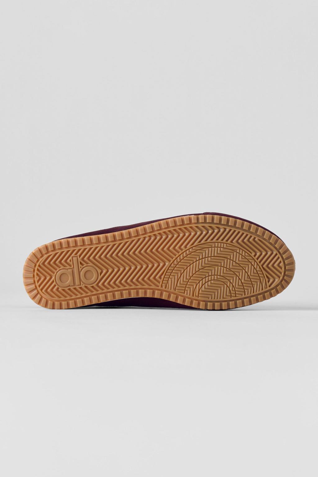 ALO Sunset Sneaker (Unisex) - Rich Bordeaux