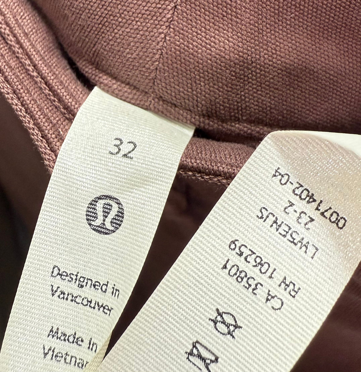 Lululemon City Sleek 5 Pocket Wide Leg HR Pant 31” (32)