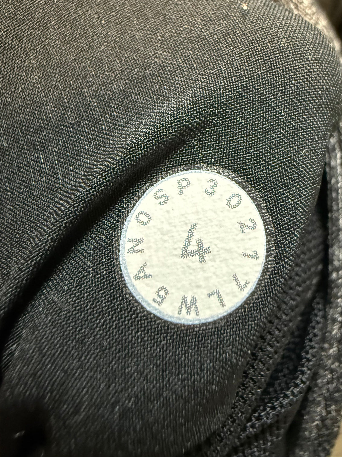 Lululemon On The Fly MR Pant 28” (4)