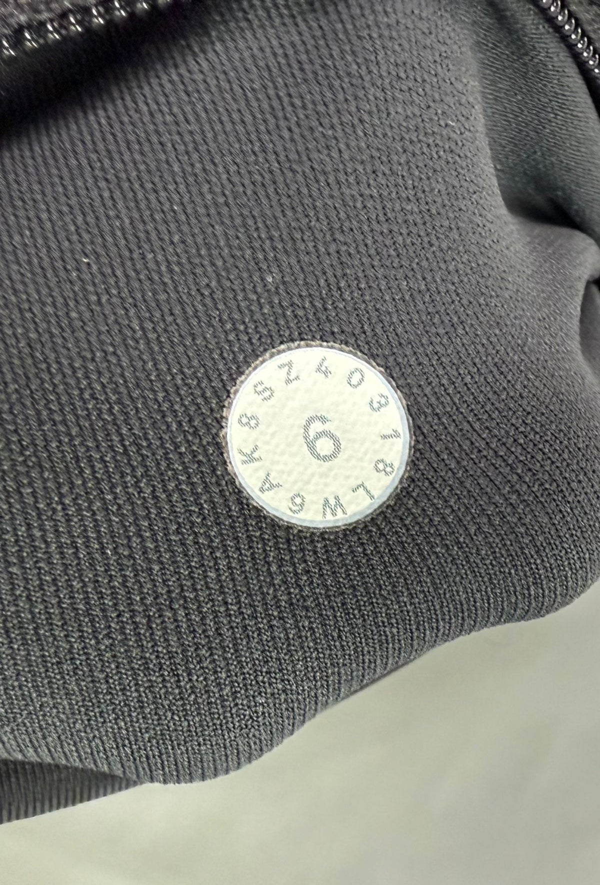 Lululemon Speed Up MR Crop 21” (6)