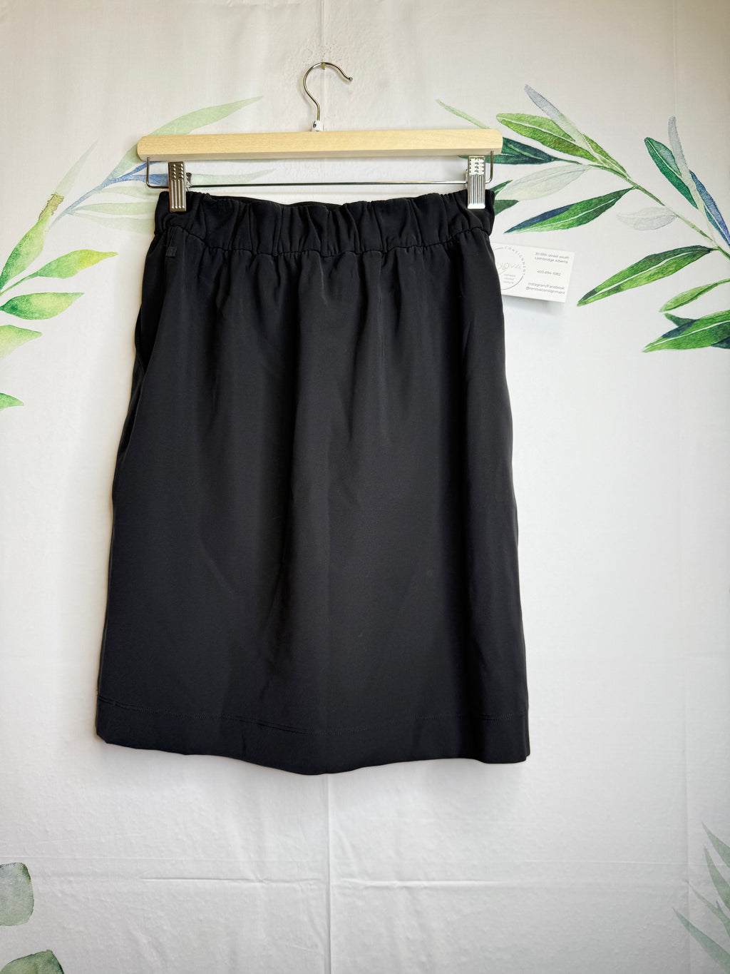 Lululemon Noir HR Skirt (6)