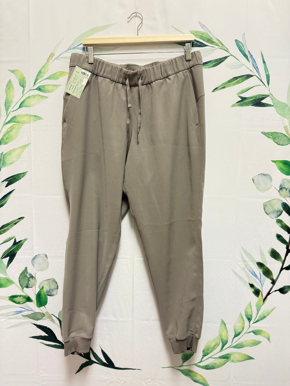 Lululemon On The Fly MR Jogger 28” (12)