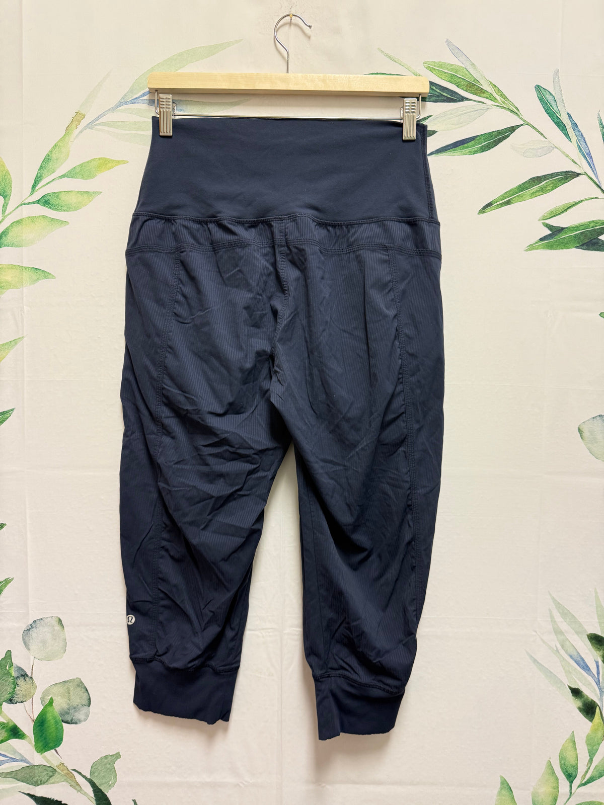 Lululemon In Flux HR Crop 21” (8)