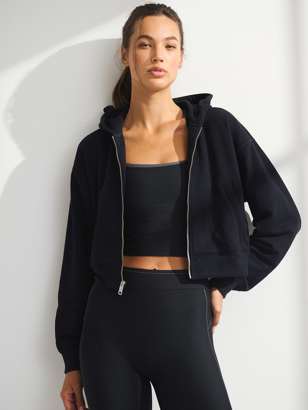 BARRY'S X YPB BLACK 6AM ON THE GO JACKET