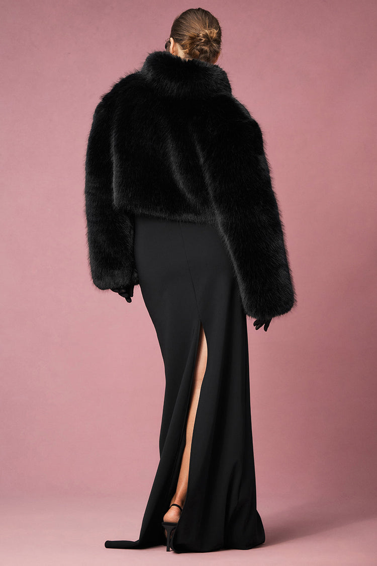 Chaqueta corta de piel sintética opulenta - Negra