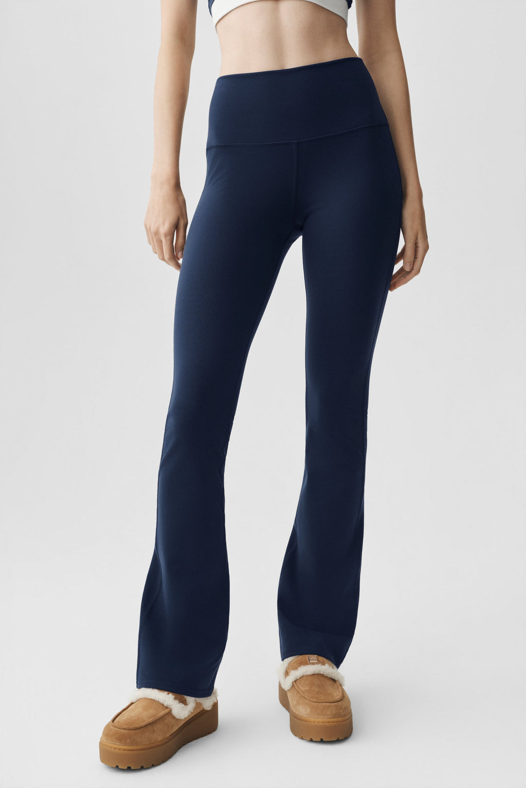 Airbrush High-Waist Bootcut Legging (Short) - Navy