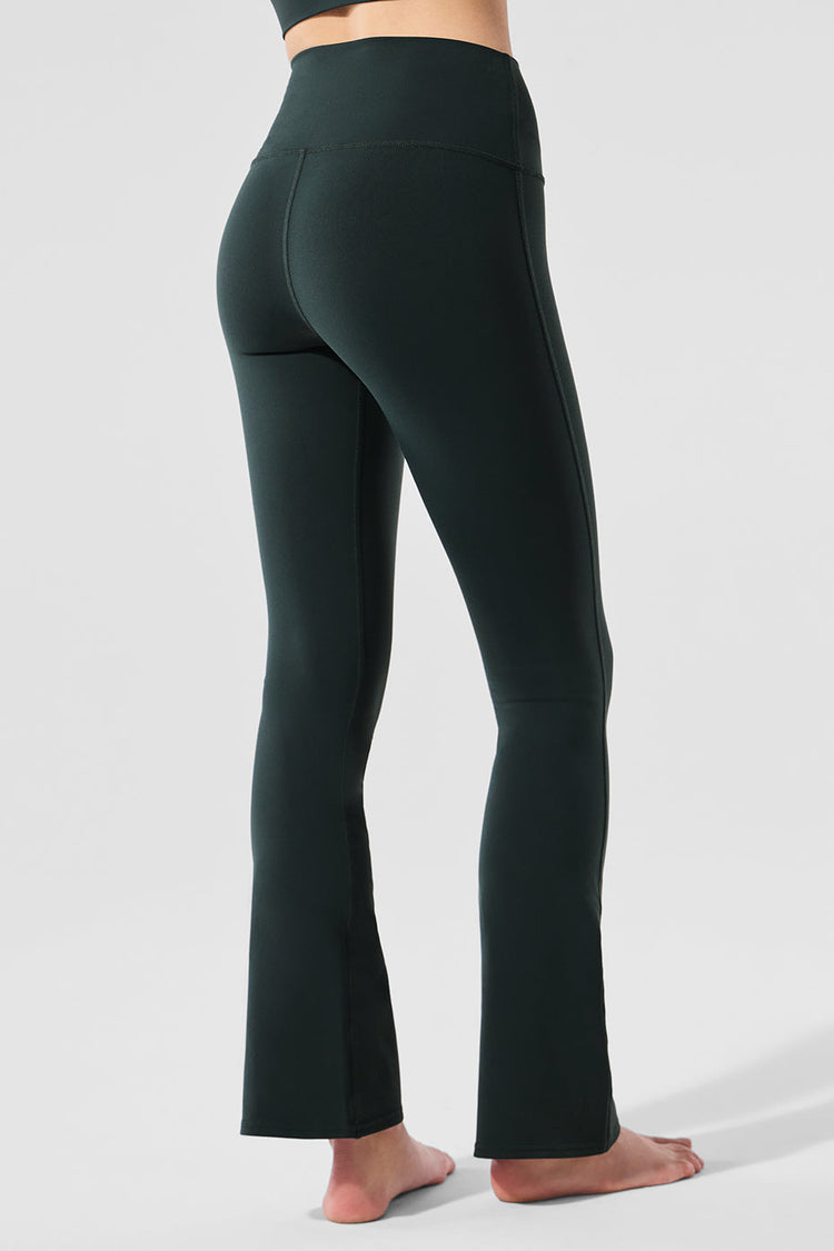 Leggings de tiro alto con corte acampanado 7/8 con diseño aerógrafo - Taupe