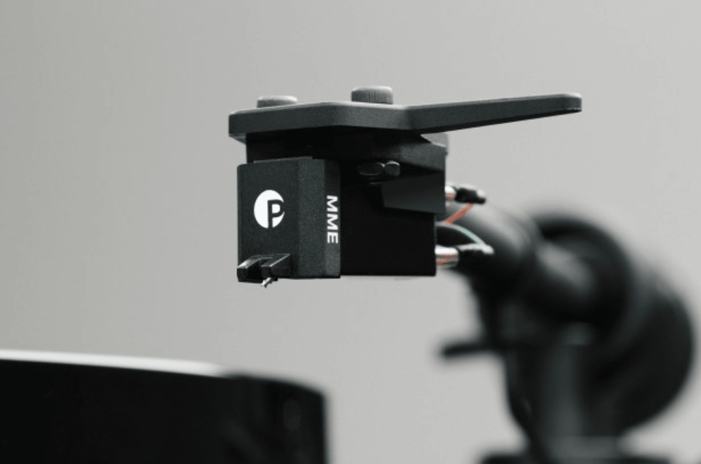 ProJect E1 Phono Turntable With Pick It MM E Cartridge