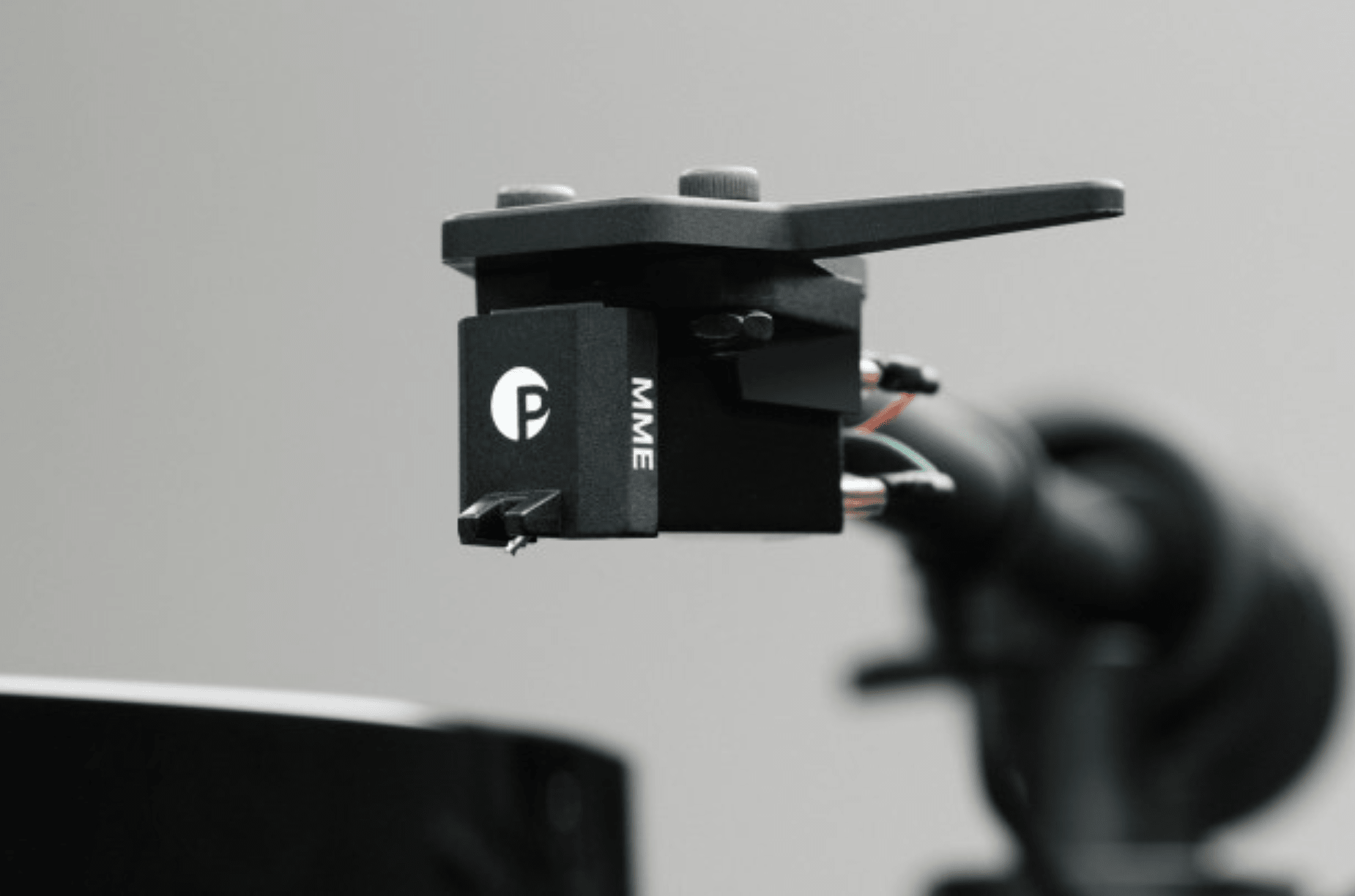 ProJect E1.2 Turntable with Pick It MM E Cartridge