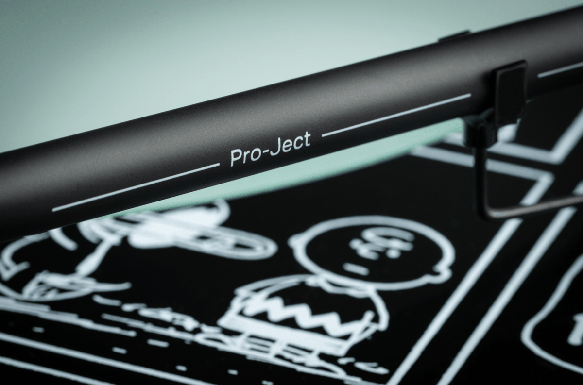 ProJect Peanuts Turntable with Ortofon OM 10 Cartridge
