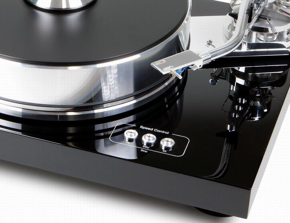 ProJect Signature 10 Turntable with Ortofon Cadenza Black Cartridge