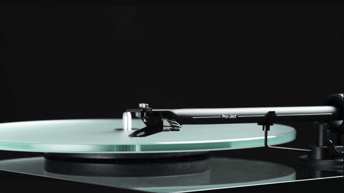 ProJect T1 EVO Phono Turntable with Ortofon OM 10 Cartridge