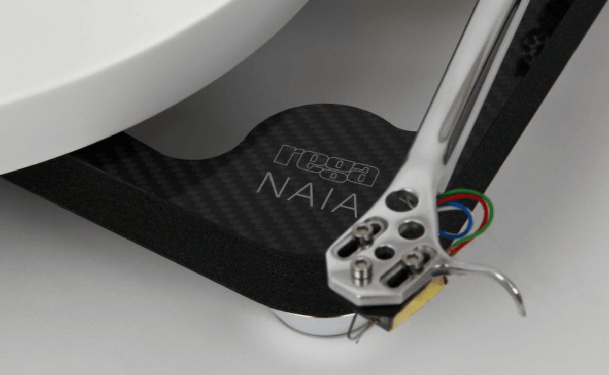 Rega Naia Reference Turntable with Optional Aphelion 2 MC Cartridge