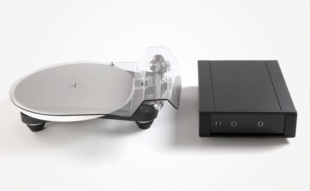 Rega Planar 10 Turntable with Aphelion 2 Cartridge