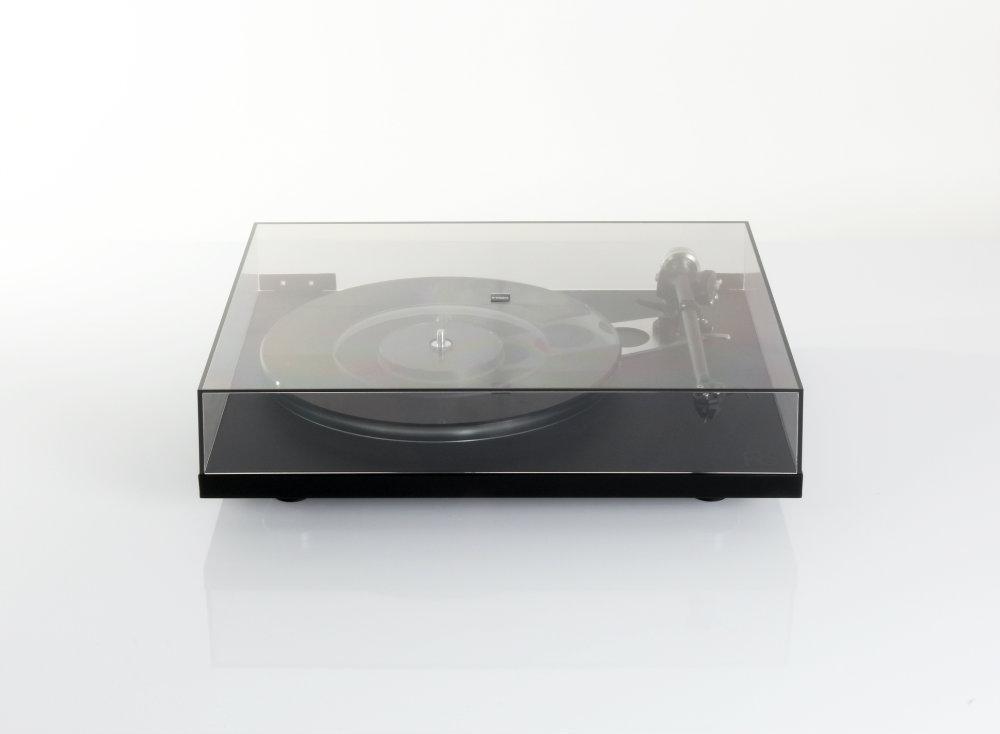 Rega Planar 6 Turntable with Optional Cartridges