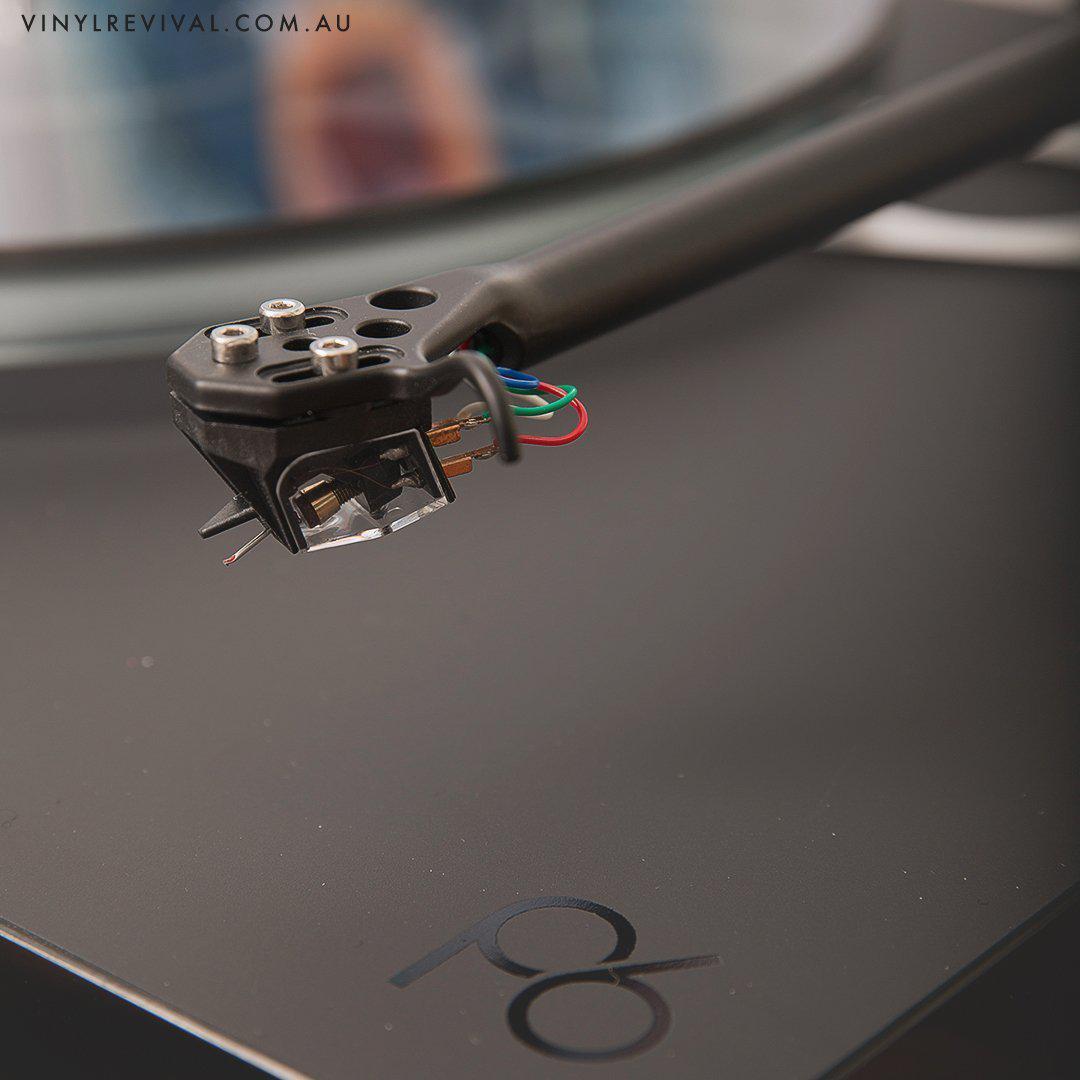 Rega Planar 6 Turntable with Exact Cartridge